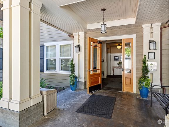 4th image of 9551 NE South Beach Drive #3A