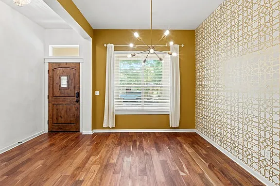 3 bed, 1842 sqft, $4,195 — Photo 4