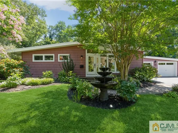 172 Parkview Ter, Lincroft, NJ 07738