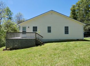 2B Gash Farm Rd, Asheville, NC 28805