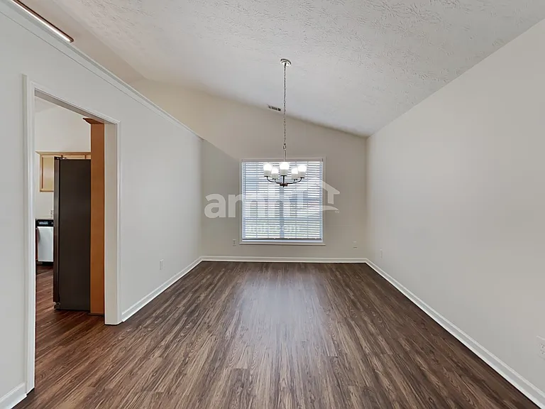 3120 Victoria Park Dr — Photo 6