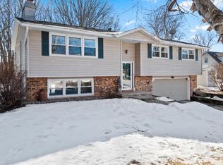3869 Silver Bow Dr, Green Bay, WI 54313