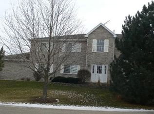 966 Constance Ln, Sycamore, IL 60178