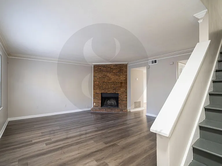 3027 Spruce Cir — Photo 4