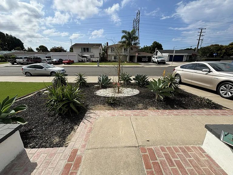 9021 Hyde Park Dr — Photo 27