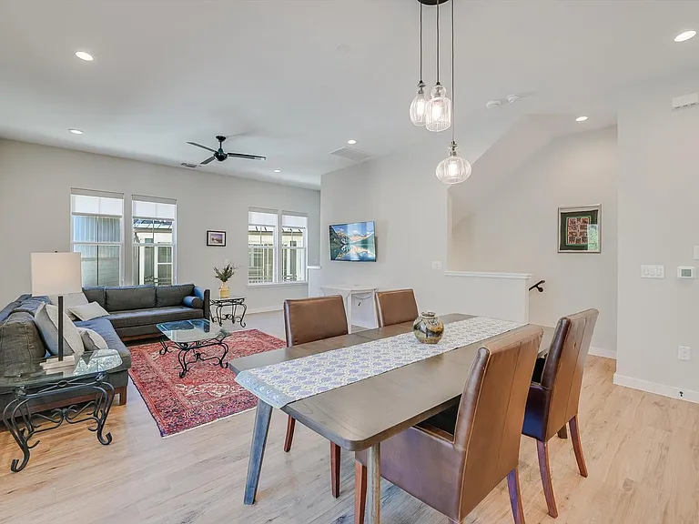 3809 Valley View Rd #7 — Photo 8