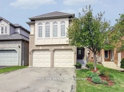 2886 Galleon Cres — Photo 1