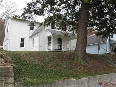 4th image of 16 E Walnut St