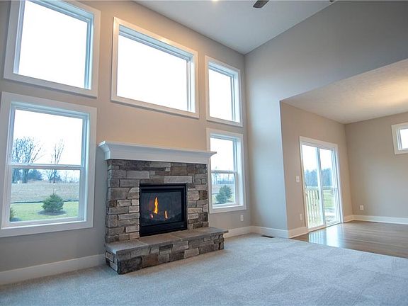 3rd image of 10156 Brookhaven Ln