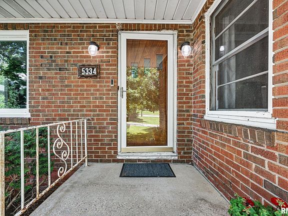 3rd image of 5334 N University St