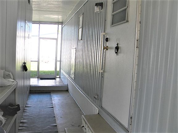 5th image of 16630 Camelia Dr