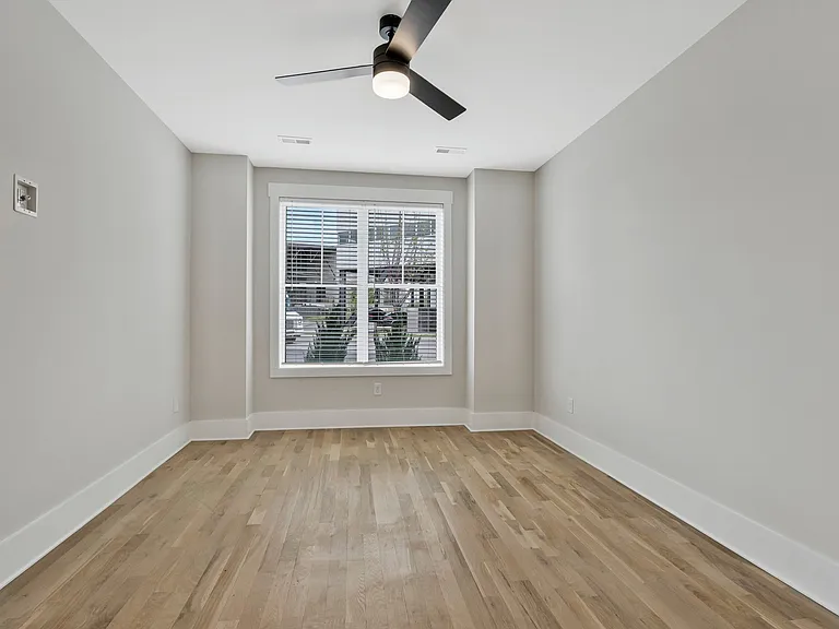 6109 Robertson Ave #C — Photo 11