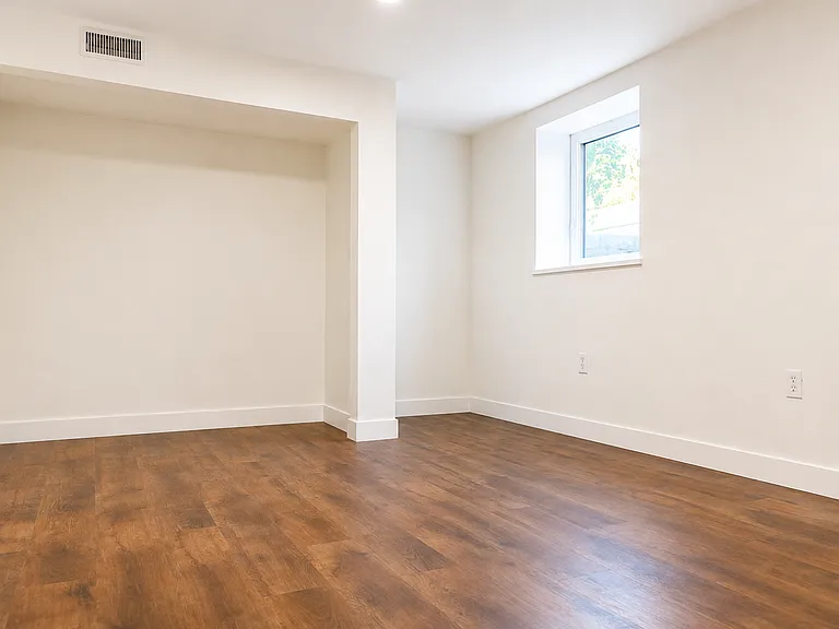 4840 N Yale St — Photo 15