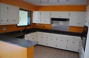 3rd image of 5901 Parkmont Pl