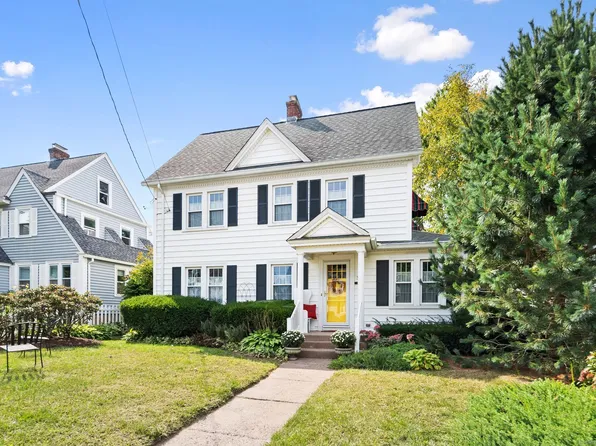 36 Wellington Road, Manchester, CT 06040