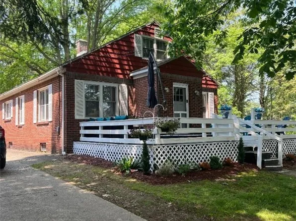 125 Stegelske Ave, Dunkirk, NY 14048