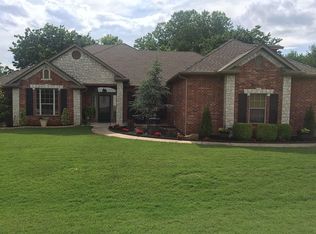 109 Schooner Way, Moore, OK 73160