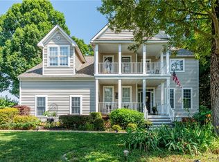 11713 Drayton Landing Dr, Chester, VA 23831