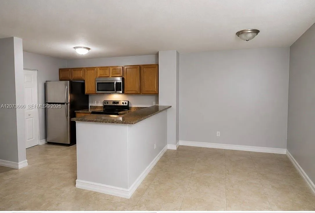 St Andrews Condo — Photo 2