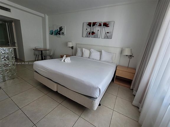 3rd image of 6345 Collins Ave APT 727