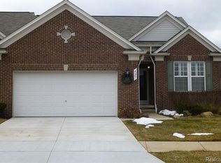 637 Zion Ct, Howell, MI 48843