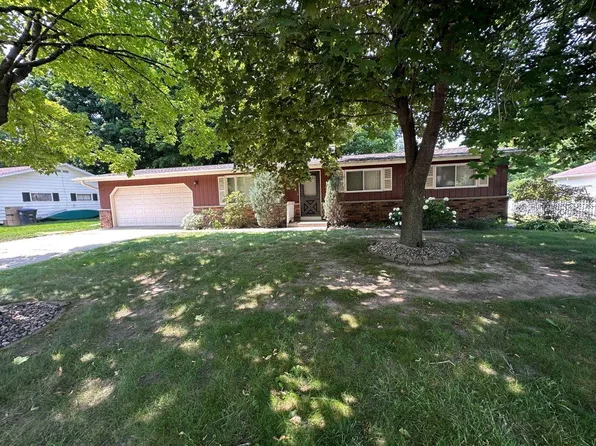 1413 S Park St, Shawano, WI 54166