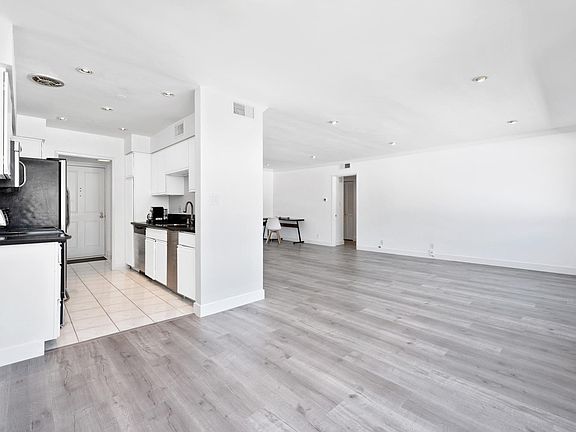 4th image of 4487 Colbath Ave APT 208