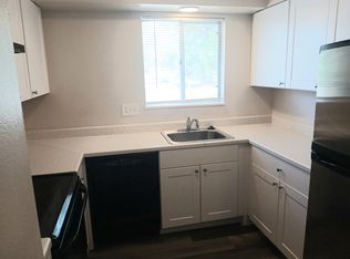 4211 Forrest Hill Rd APT 5, Colorado Springs, CO 80907
