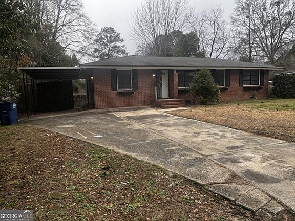 2nd image of 4525 Clover Pl