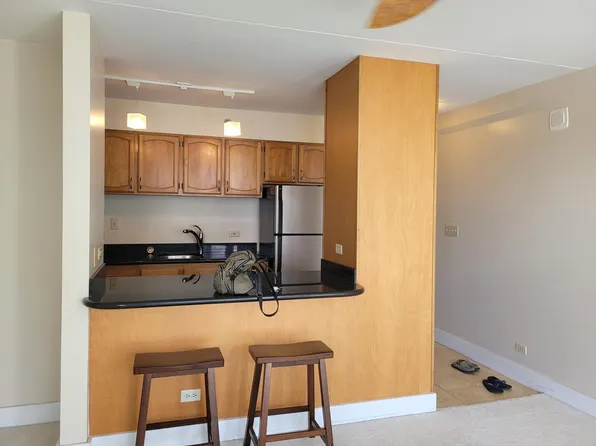 2522 Date St APT 1705, Honolulu, HI 96826
