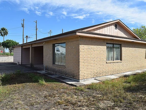 5th image of 3001 Yucca Dr