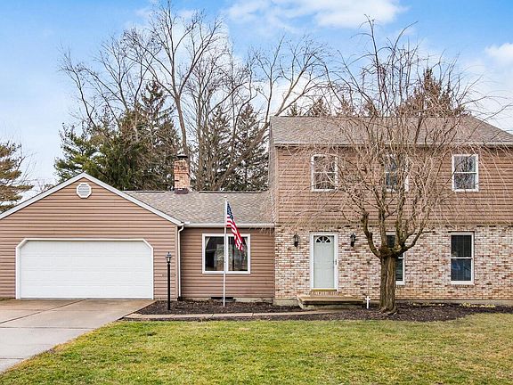 2nd image of 79 SE Lakeview Dr