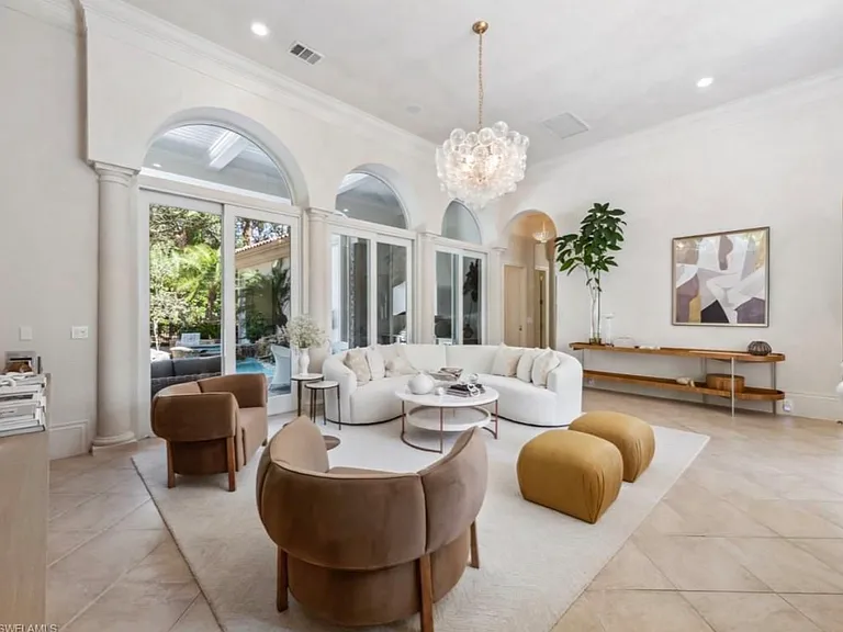 15627 Villoresi Way — Photo 3