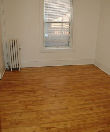 5th image of 81 Oxford St N APT 15