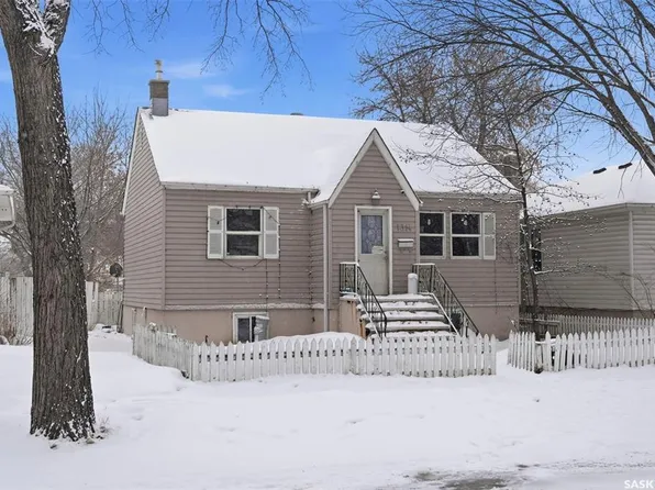 1314 B AVENUE N, Saskatoon, SK S7L 1G5