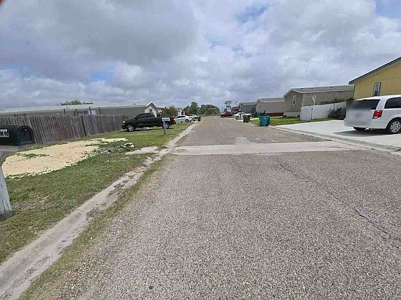 4th image of 117 Tropical Breeze Ln