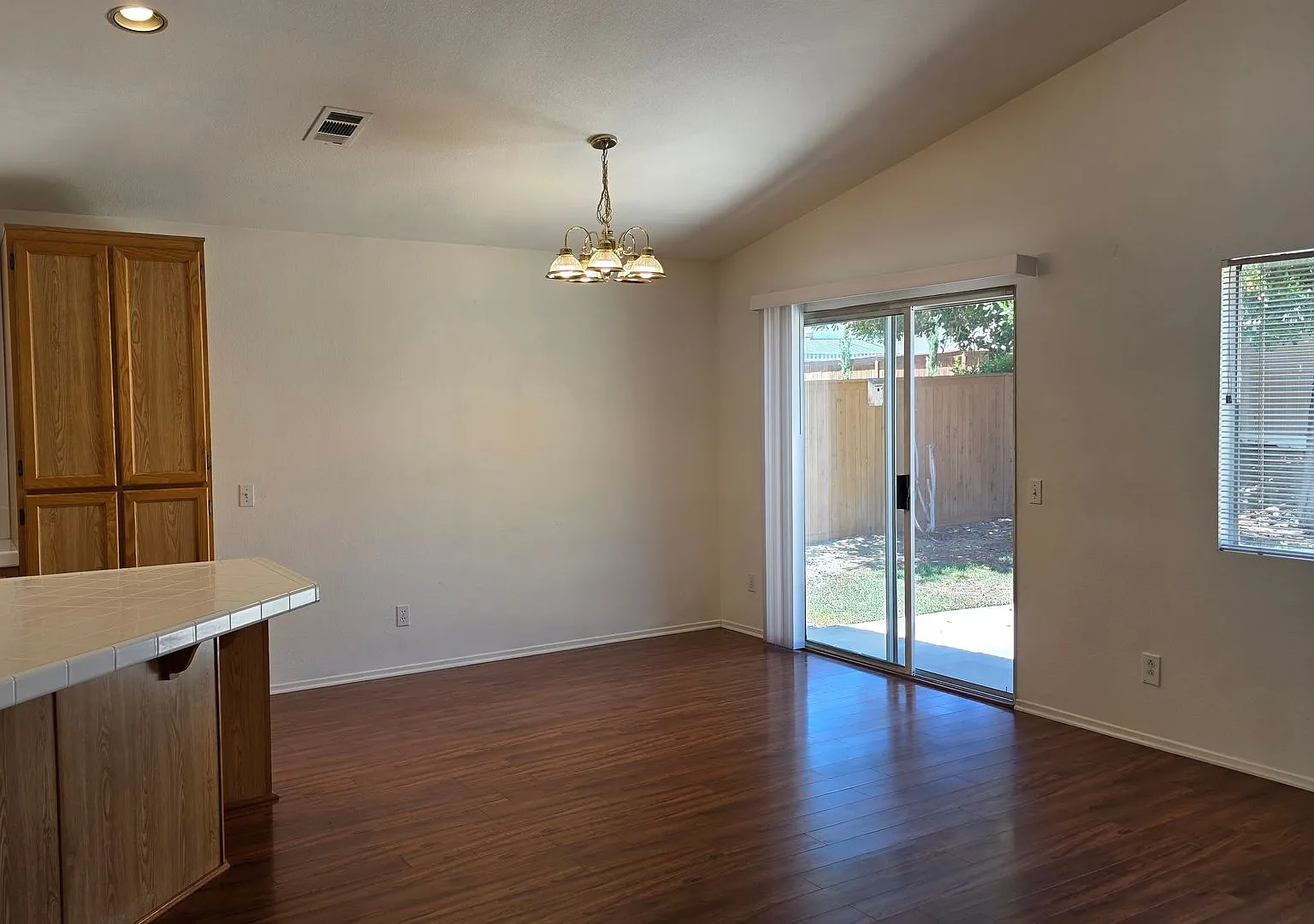 Available 3 bedroom, 2-bath in Temecula — Photo 3