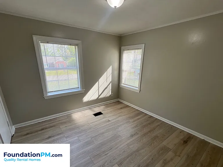 1847 Driftwood Ave — Photo 9