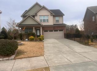 6037 Fryars Gate Ct, Cary, NC 27519