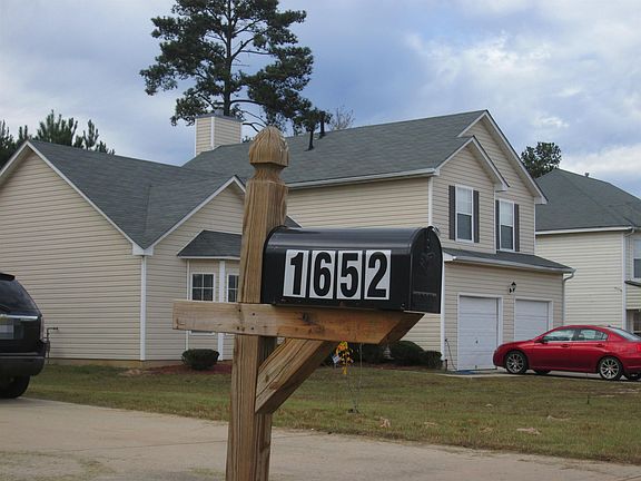 2nd image of 1652 Village Place Cir NE