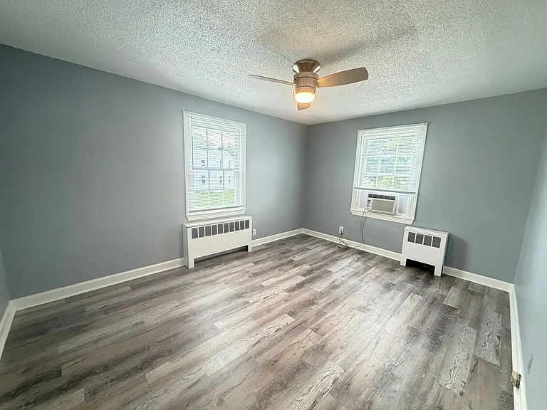 1400 Roslyn Dr #20C — Photo 10