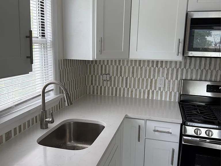 46 Locust Ave #2 — Photo 1