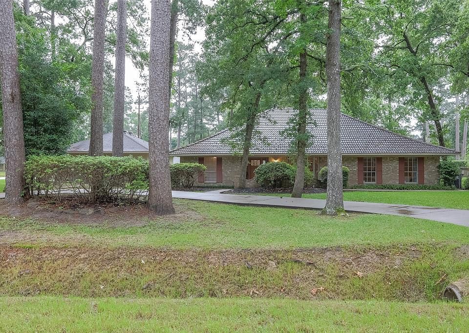 1st image of 718 Golden Bear Ln