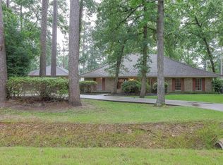 718 Golden Bear Ln, Humble, TX 77339