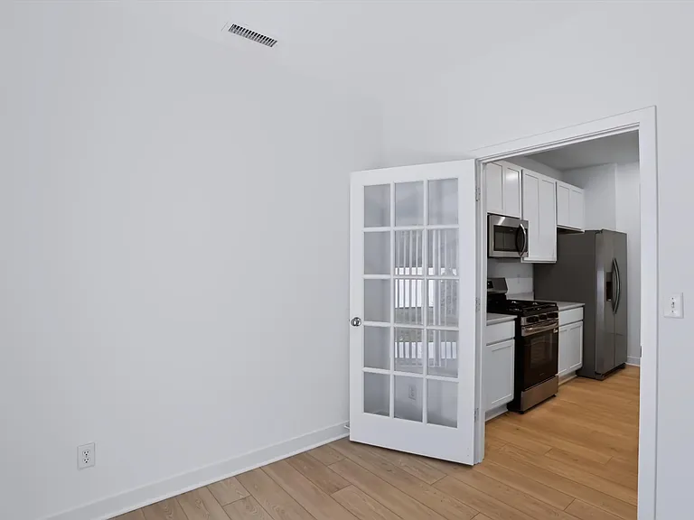 406 Monarch Ln — Photo 10