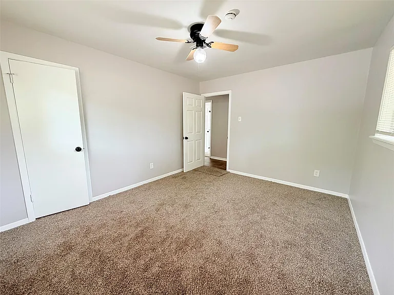 20729 Canterbury Rd — Photo 20