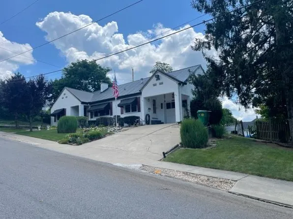 1808 Howard St, Portsmouth, OH 45662
