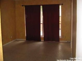 6608 Spring Lark St, San Antonio, TX 78249