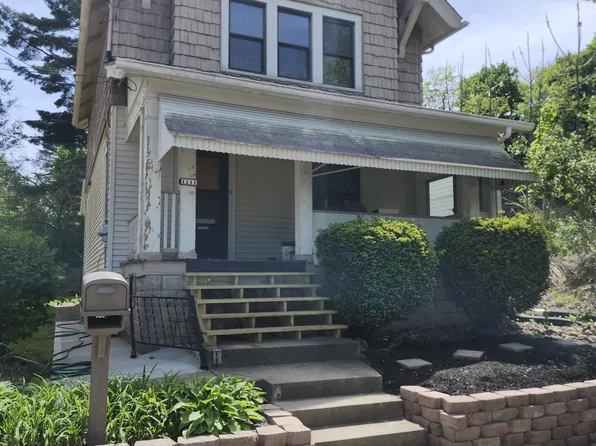 1111 Progress St, Mc Kees Rocks, PA 15136