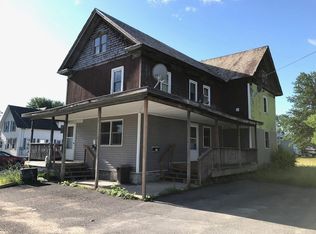 71 Chapman St, Rouses Pt, NY 12979